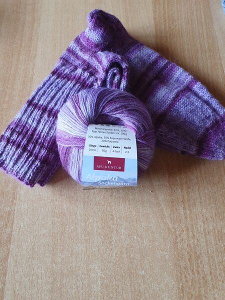 laine chaussettes violet
